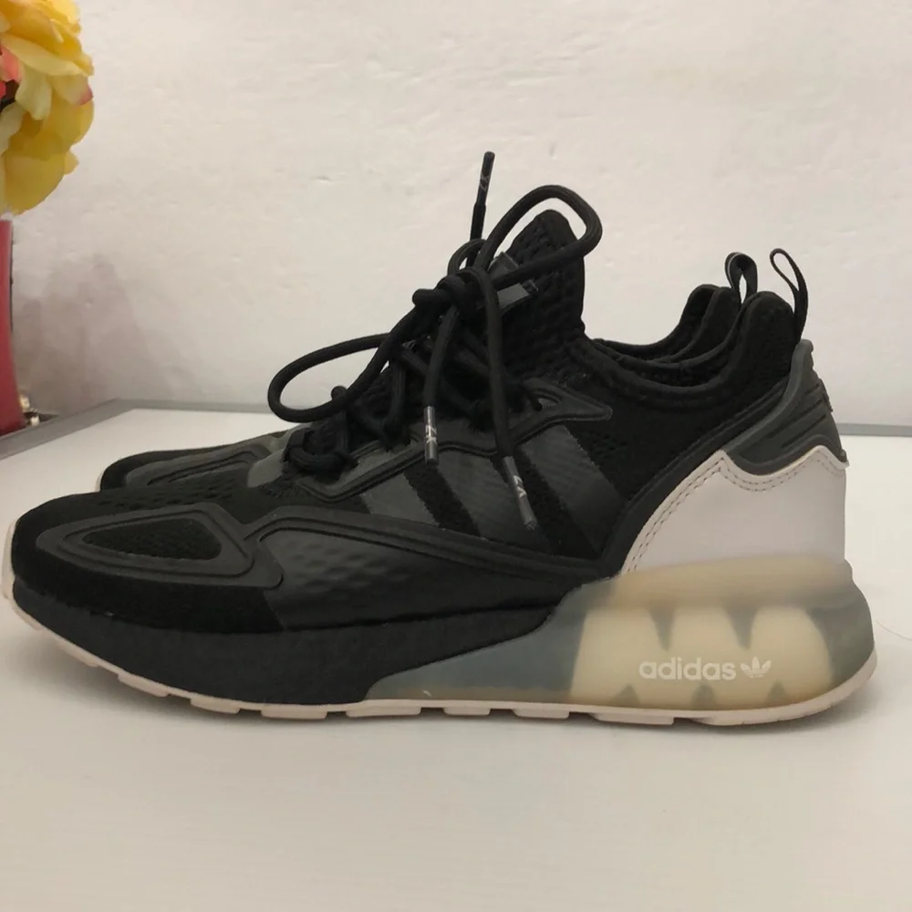 ADIDAS Zx 2K CORE BLACK WHITE RUNNING SNEAKERS MENS-BOYS SIZE 6